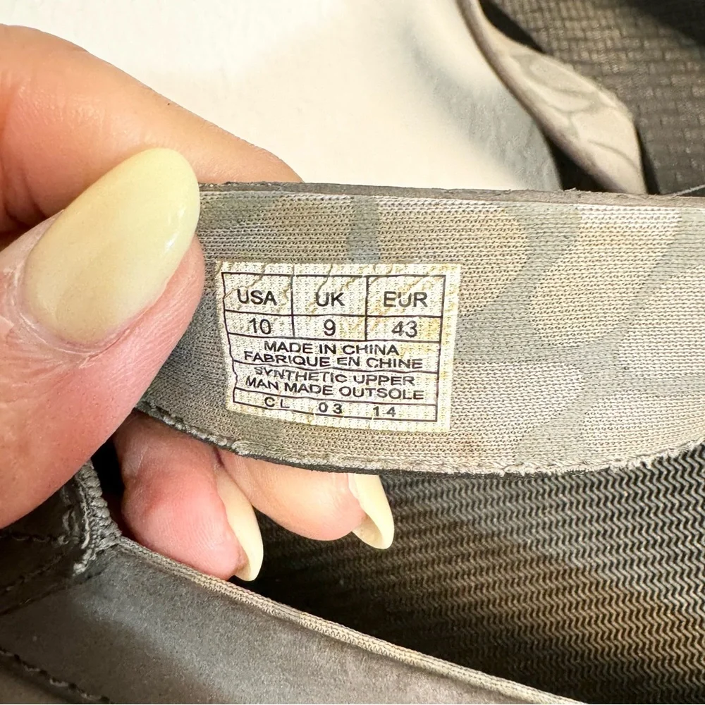 Sanuk Men’s Gray T strap cushioned Sandal Sz 10 - Picture 4 of 5